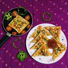 A picture of Vegetable Toast.