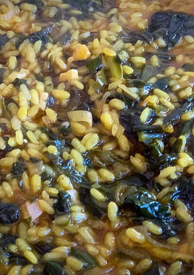 Una foto de Arroz con acelgas