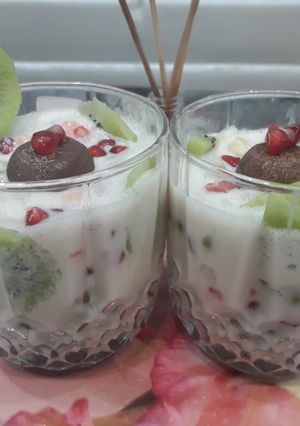 A picture of Chocolate fruit punch.