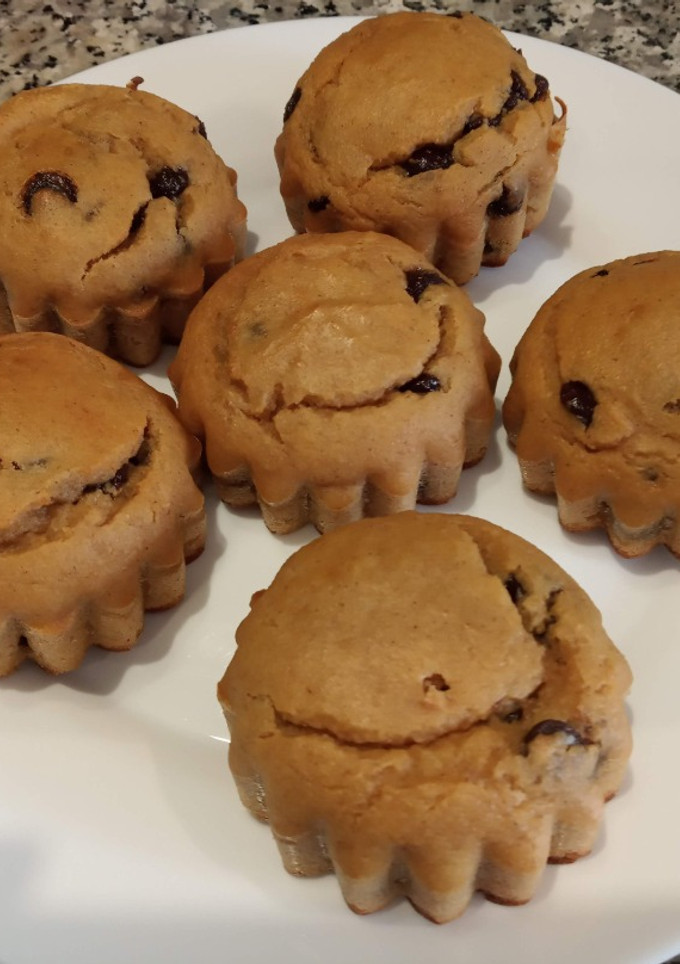 Una foto de Donuts de avena y chocolate con o sin agujero