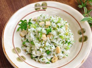 Hình của món Cơm chiên bông cải xanh.