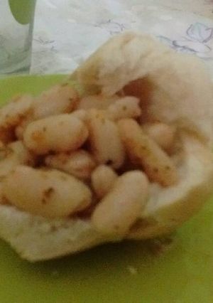 Una foto de Porotos en escabeche
