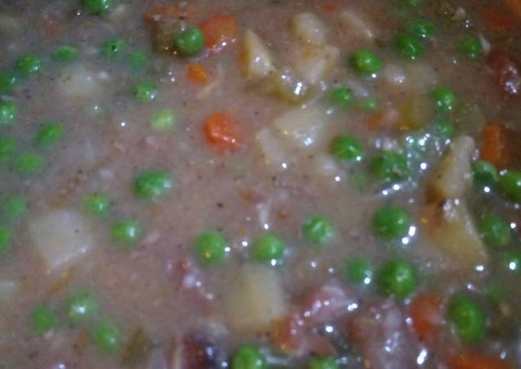 Steps to Make Homemade Classic Crock-Pot Beef Stew