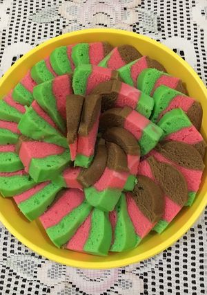 Foto resep Bolu Pelangi Putih Telur