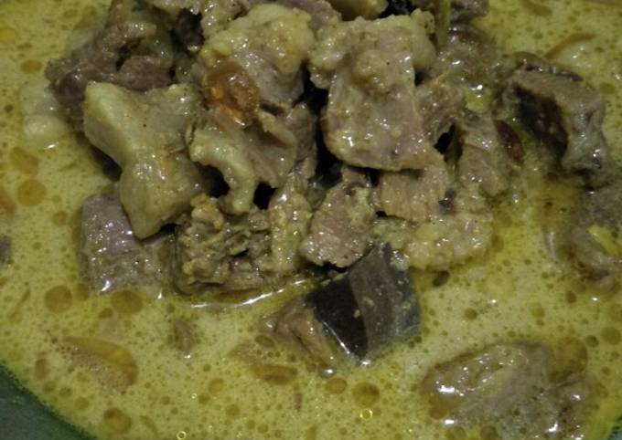 Gulai Sapi Bumbu Bamboe