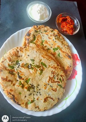 A picture of Gluten free jowar kulcha.