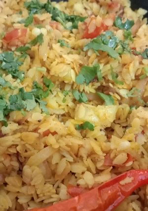 कांदा पोहा (kanda Poha recipe in hindi) रेसिपी मुख्य फोटो