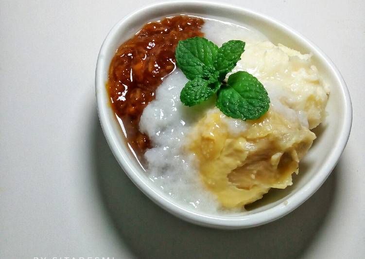 Langkah Mudah untuk Membuat Singkong Thai campur Bubur Singkong, daging Durian &amp; kuah Santan yang Sempurna
