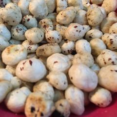 A picture of Roasted makhane.