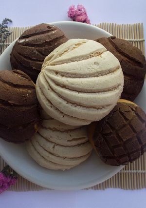 Una foto de Conchas blanco y negro