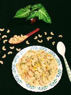 A picture of Macaroni in White Sauce.
