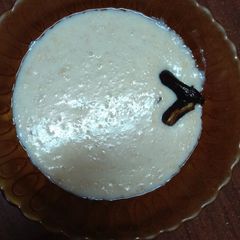 Oats porridge with dates and cardamon A picture of Oats porridge with dates and cardamon.