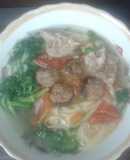 Bún bò viên mọc