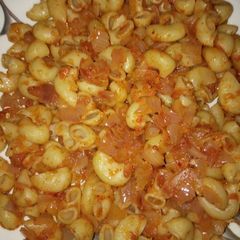 A picture of Macaroni.