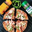 चीज़ रोटी पिज़्ज़ा (Cheese Roti pizza recipe in hindi)