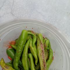 A picture of GreeN CHilli PiCKLe.