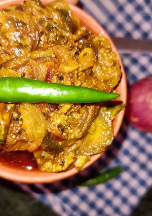 পেয়াঁজ পোস্ত (peyaj posto recipe in Bengali) রেসিপির প্রধান ছবি