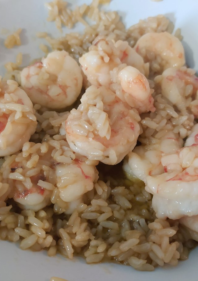 Una foto de Arroz Integral con Colas de Langostino
