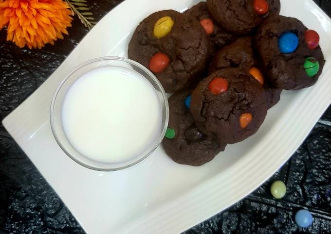 Double chocolate m&ms cookies