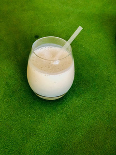 A picture of #just-blend-it#Banana and oats smoothie.