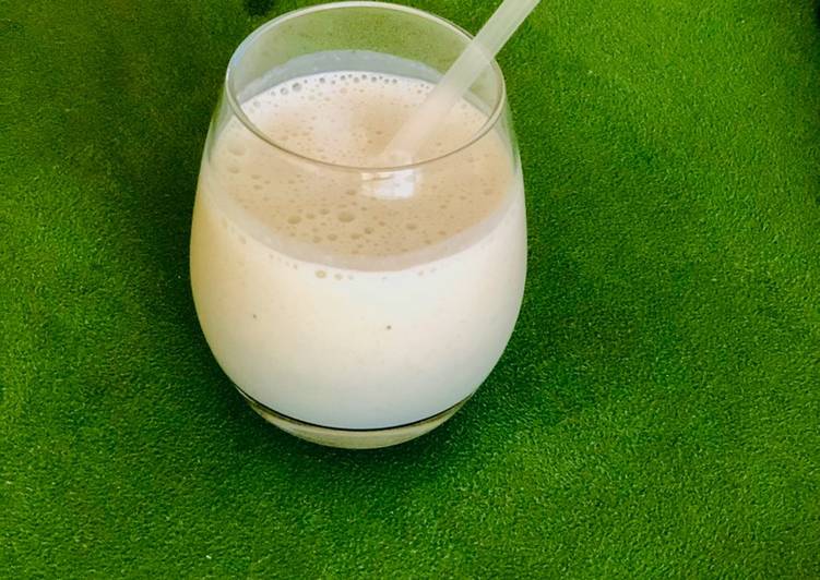 Step-by-Step Guide to Prepare Quick #just-blend-it#Banana and oats smoothie