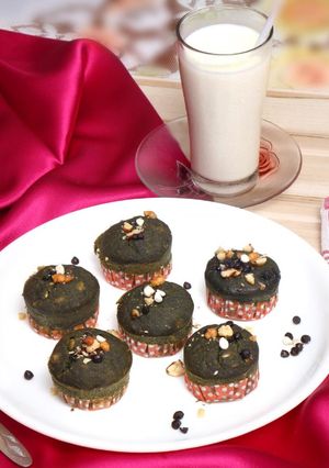 A picture of Eggless Spinach Banana Muffins.
