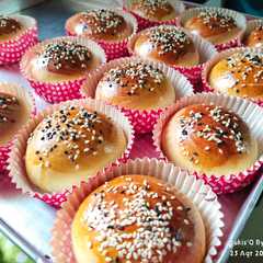 A picture of 75* Black Pepper Chicken Buns.