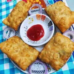 A picture of Noodle spring roll.