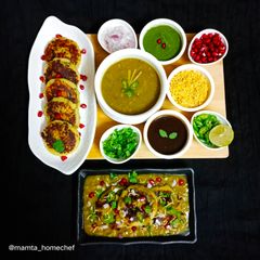 A picture of Ragda Pattice.