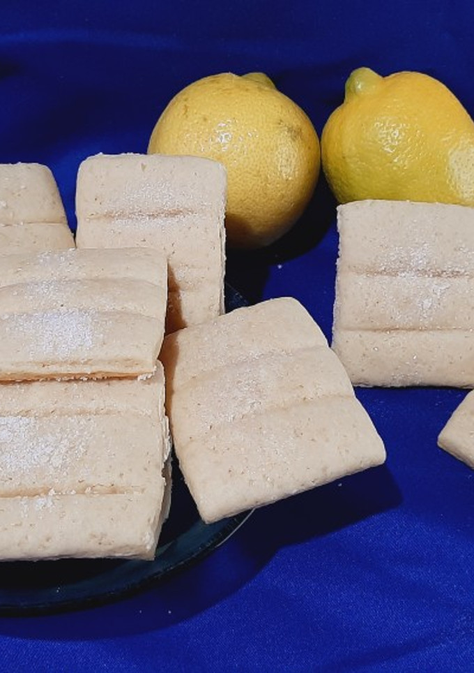 Una foto de GALLETITAS DE LIMÓN 🍋🍋(fáciles y económicas)