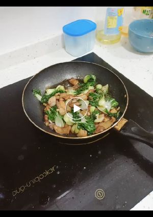 Hình của món Thịt ba rọi xào cải 🥓🥓.