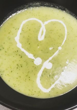Une photo de Soupe de courgette express
