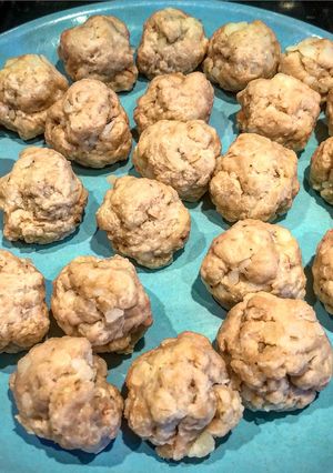 A picture of Homemade seitan meatballs.