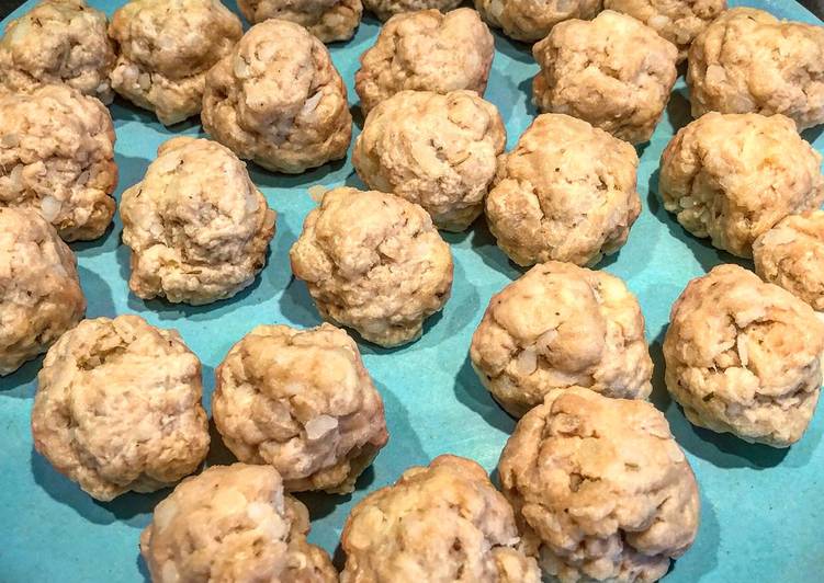 Homemade seitan meatballs