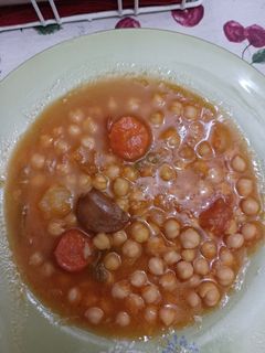 Una foto de Garbanzos Guisados