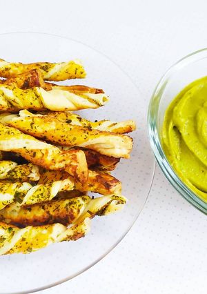 Une photo de Bâtonnet gressin et guacamole