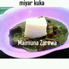 A picture of Miyar kuka (baobab soup).
