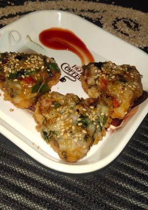 A picture of Veg bread cutlets in heart shape.