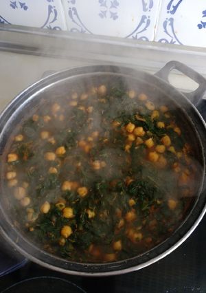 Una foto de Garbanzos con espinacas fitness
