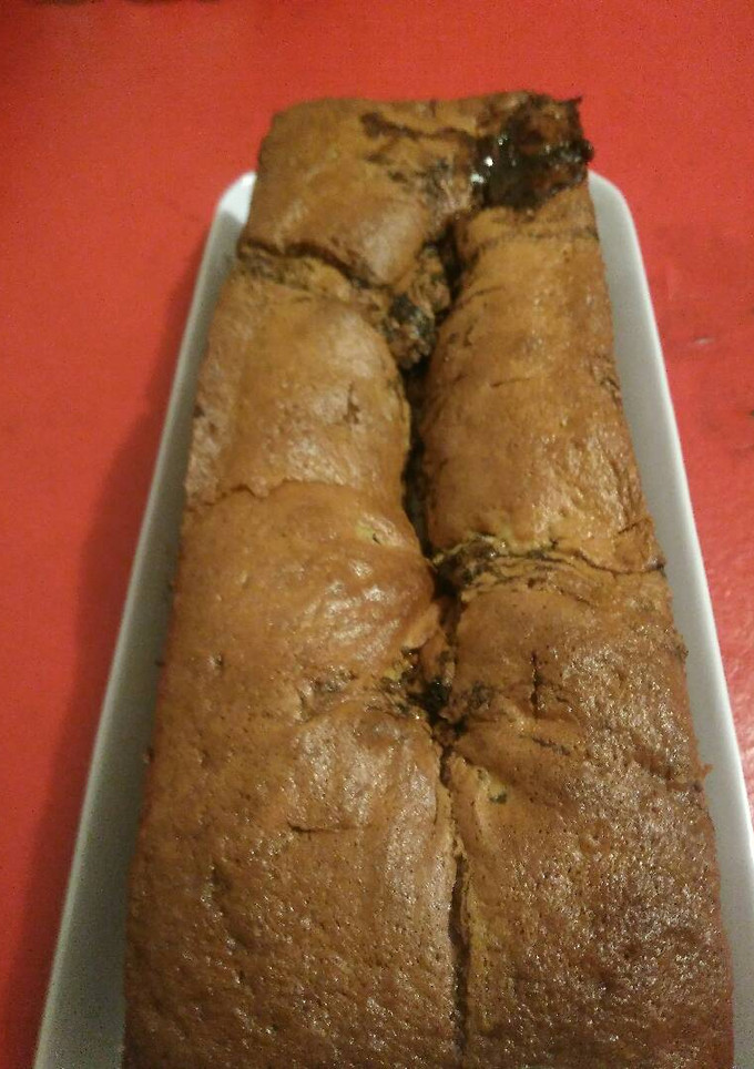 Una foto de Budín de manzana con pasas y azúcar negra