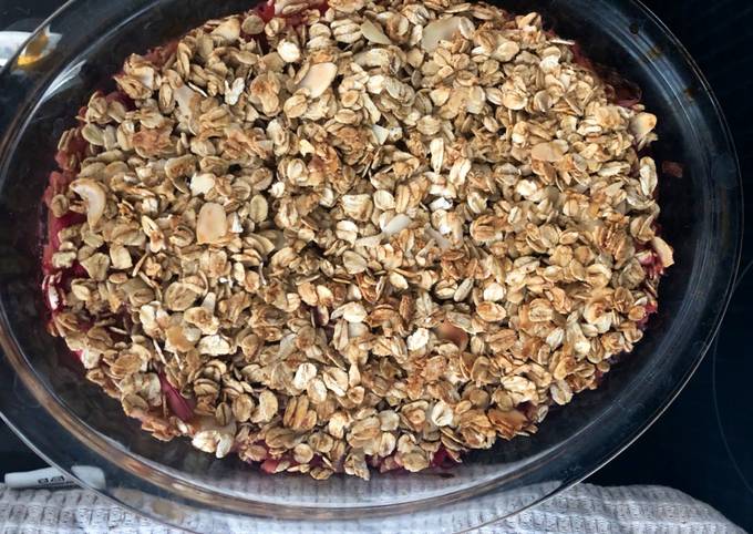 Healthy fruit crumble - vegan