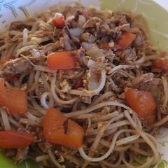 A picture of Sweet chicken noodles.