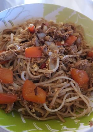 A picture of Sweet chicken noodles.