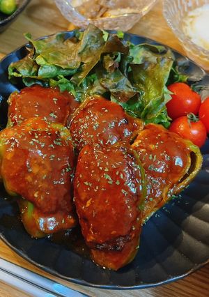 A picture of Delicious Stuffed Bell Peppers.