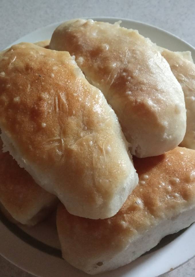 Пиріжки з сосисками