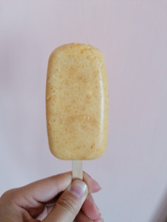 Una foto de Helado de durazno crema