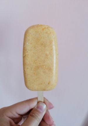 Una foto de Helado de durazno crema