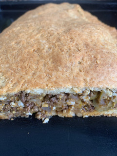 Una foto de Calzone de carne vacuna