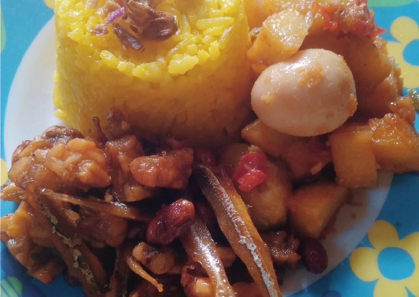 Nasi kuning magic com