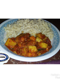 A picture of Macaroni and sweet potato sauce.